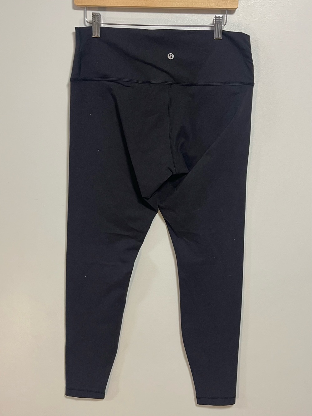 Wunder Under High-Rise Tight *Full-On Luon 28" Black size 12